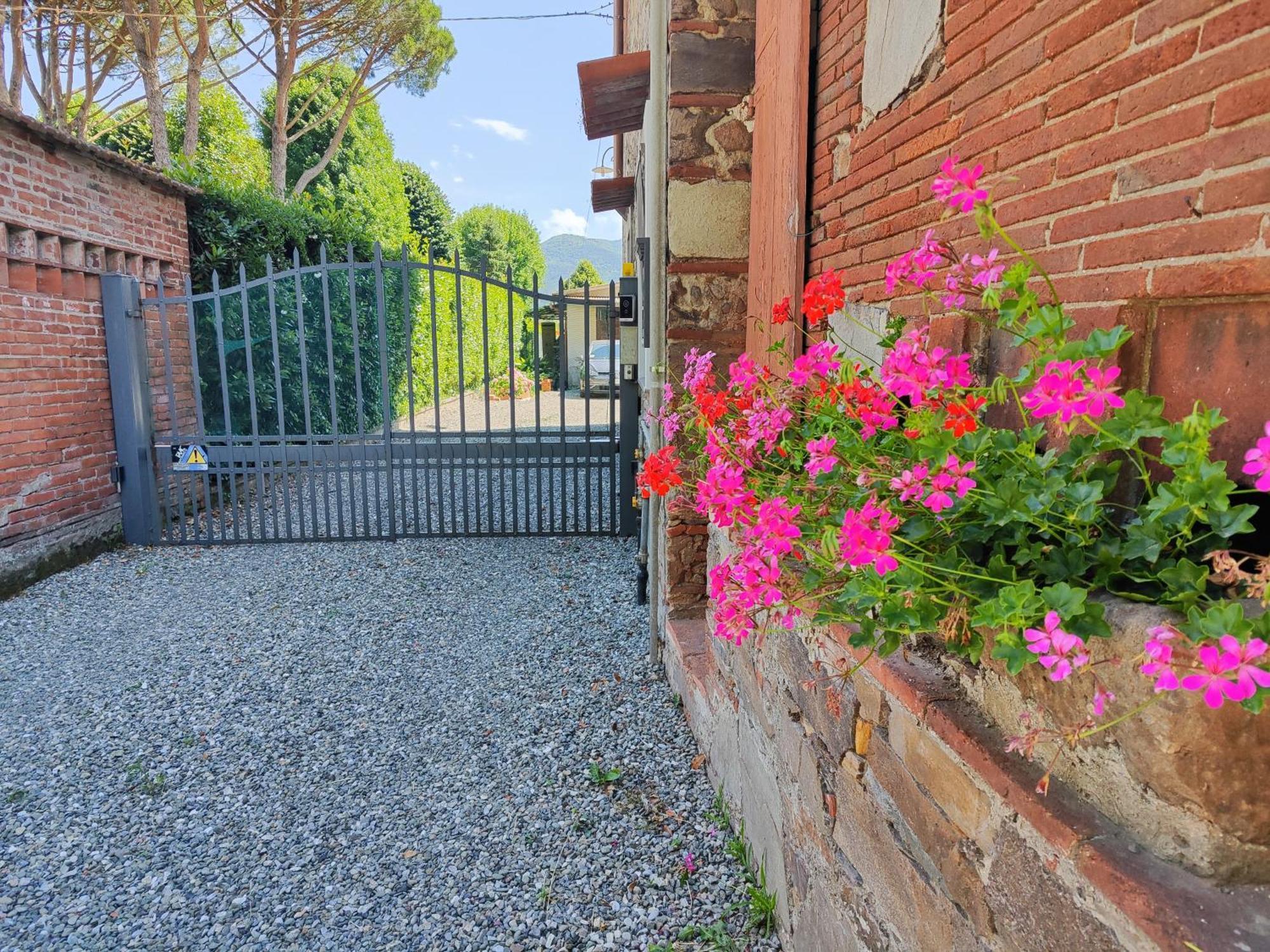 B&B Toringo Capannori Exterior foto